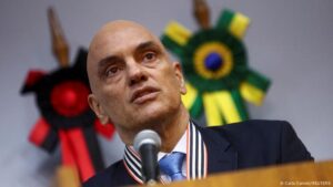 STF: Alexandre de Moraes rejeita pedido de devolução do passaporte de Jair Bolsonaro