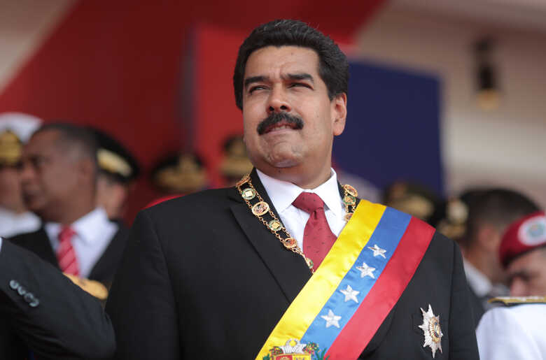 Maduro toma posse para terceiro mandato após eleição contestada; “Ninguém impõe um presidente à Venezuela”